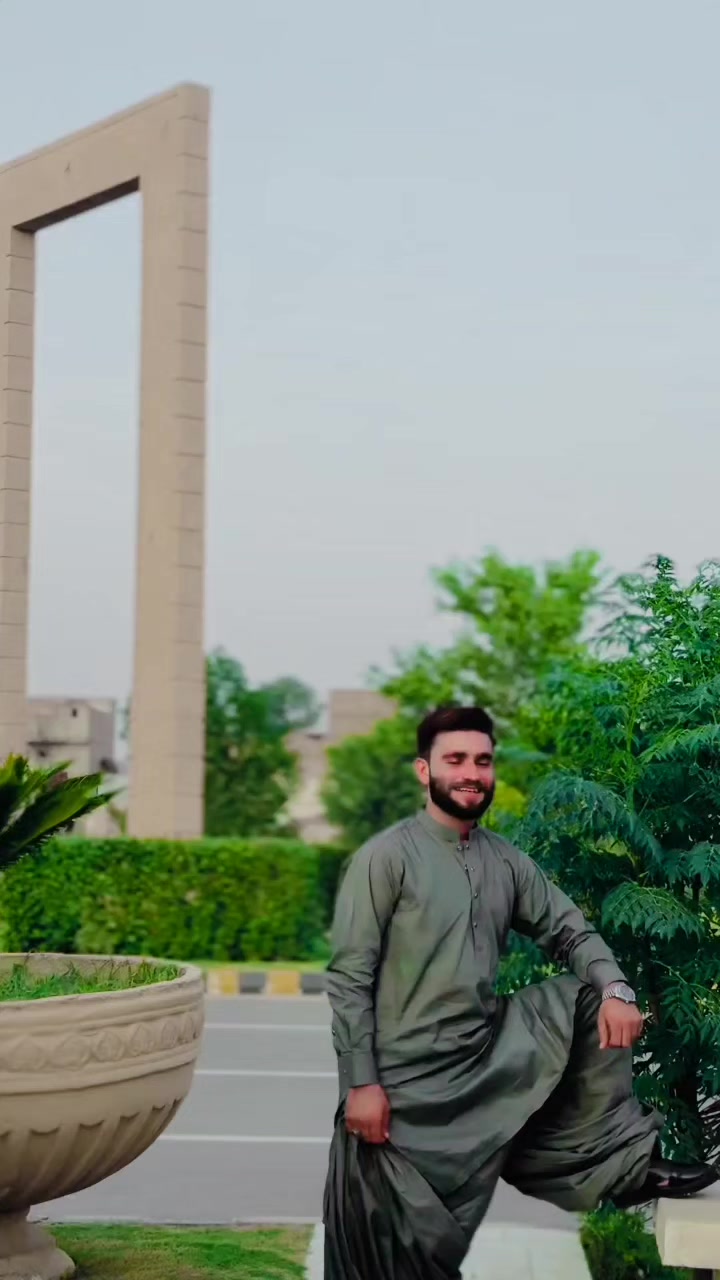 @👑Nawab Latif👑