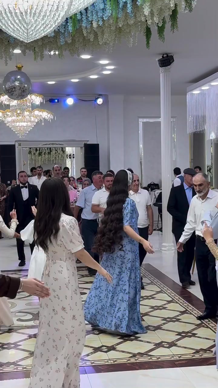 @the.dream.wedding