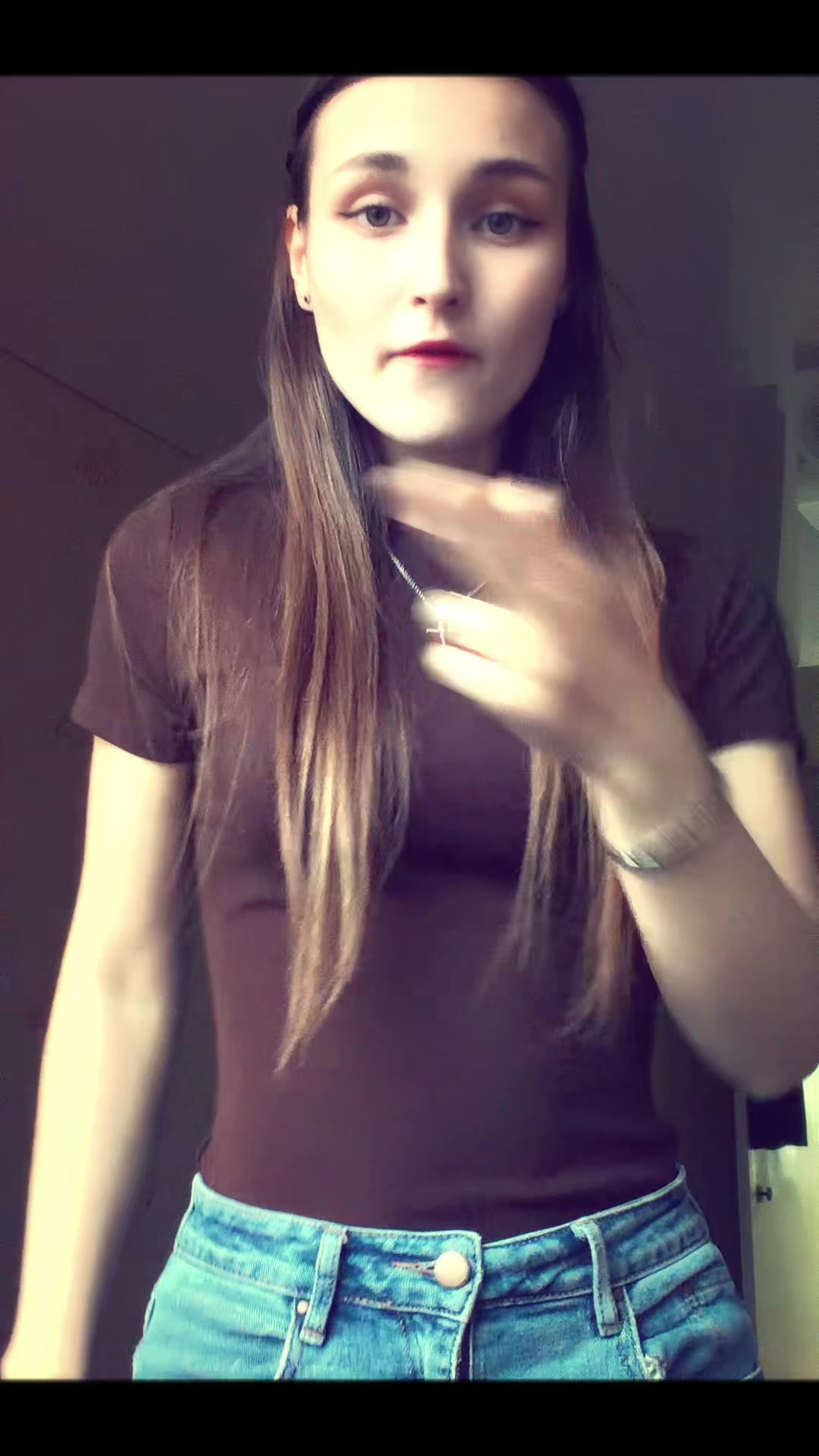 @vikysixx