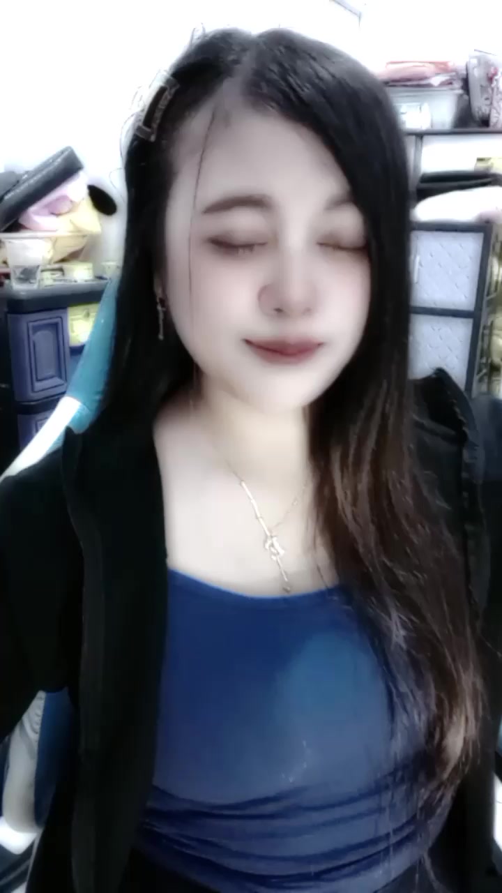 @ERIKA Bella🥀