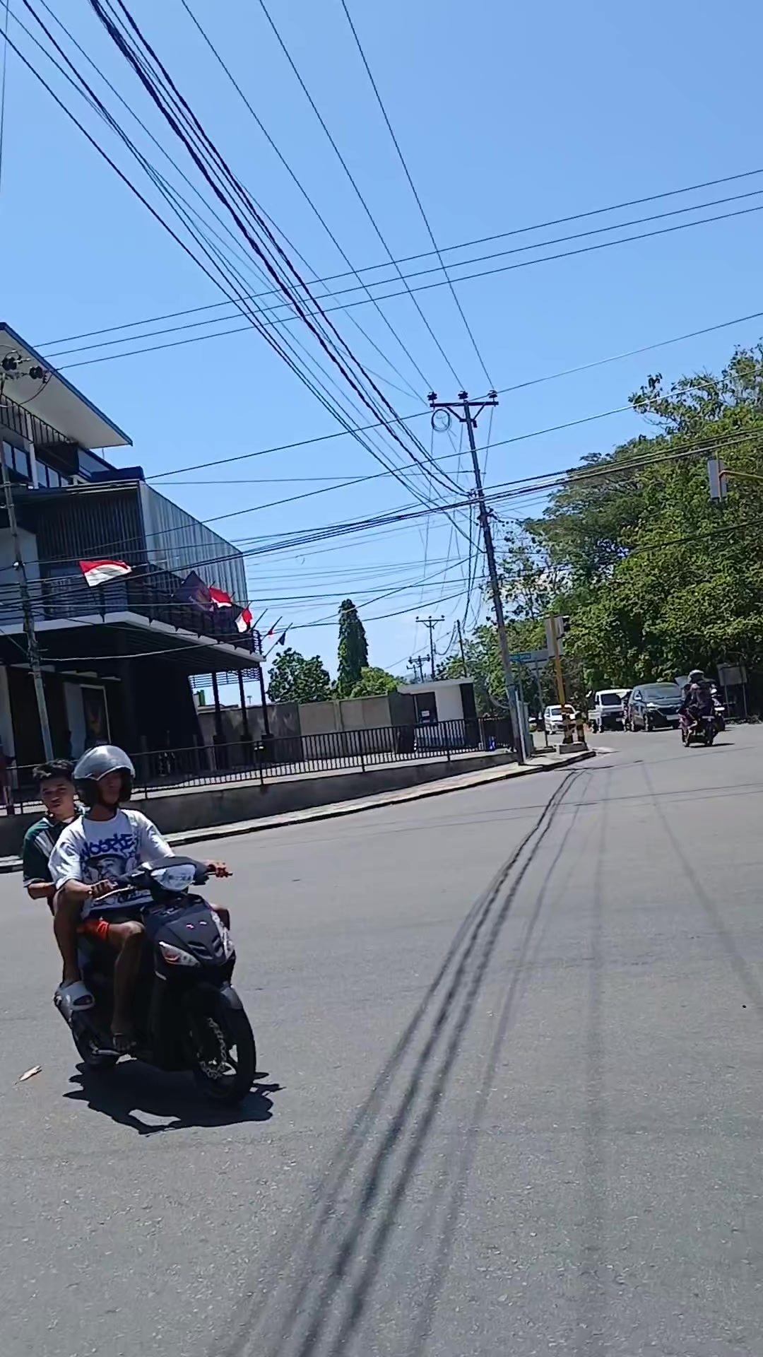 @Xride Jingga