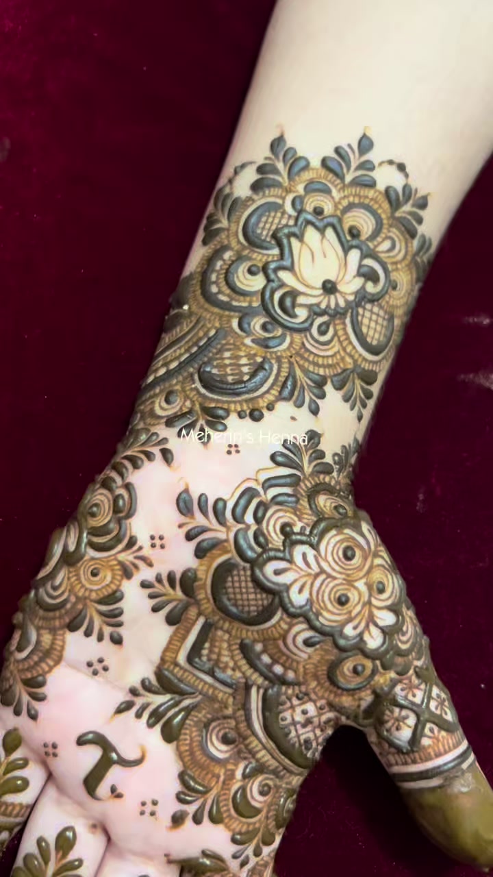 @Meherin's Henna