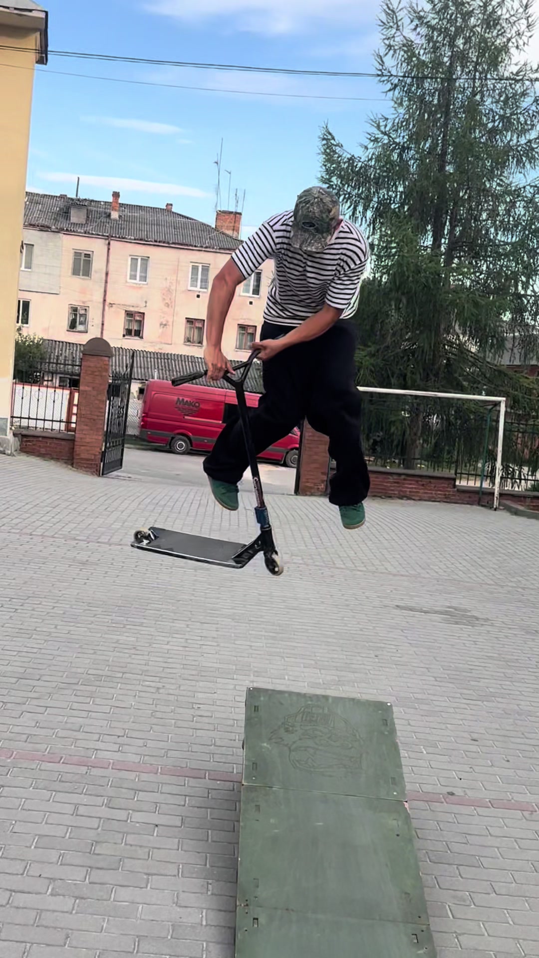 @Таракан