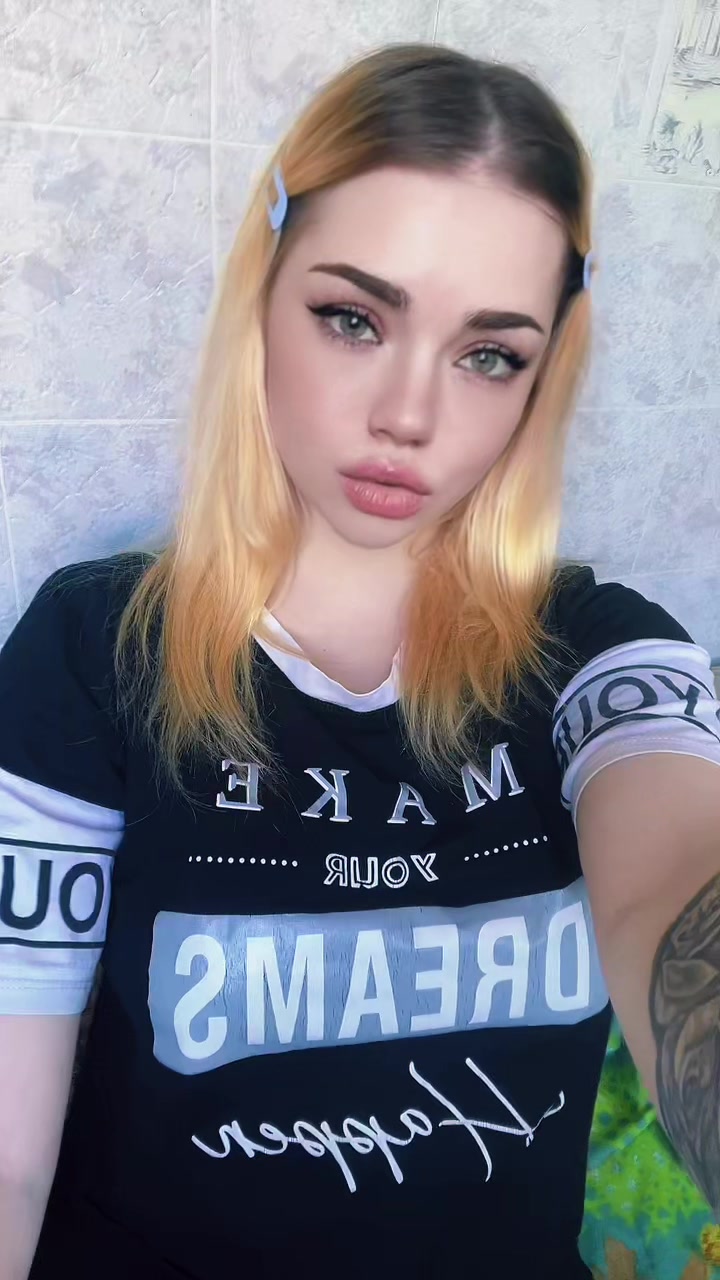@Vika_viktori