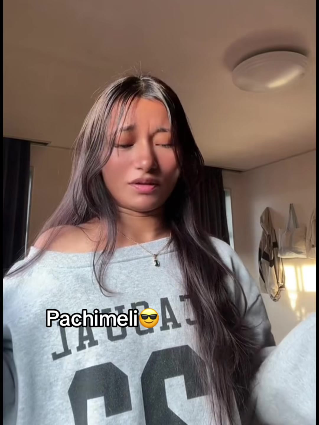 @R..☘️