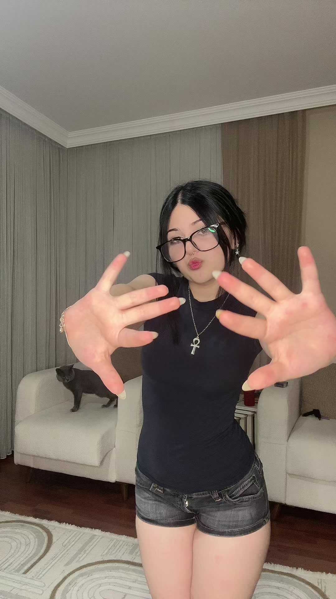 @alminadirenn