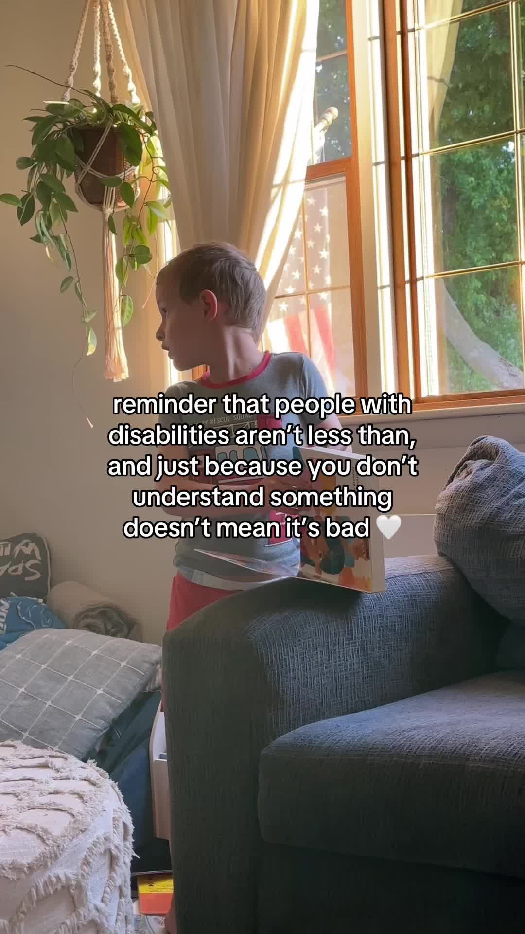 @Luci ☆ autism advocate & mom