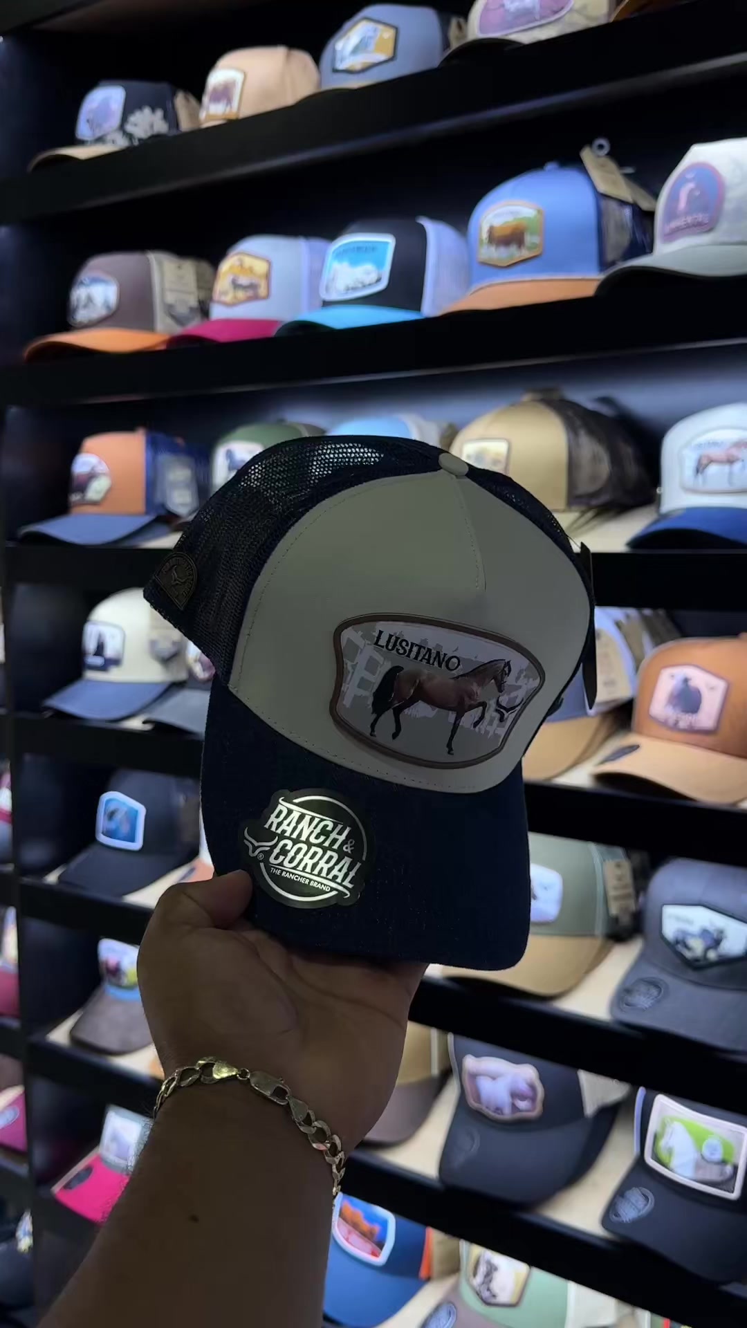 @STYLISH.CAPS