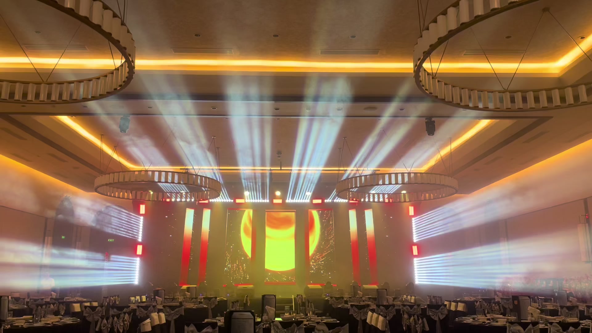 @Nh&iacute; Bấm Led Dạo 🎛️📺