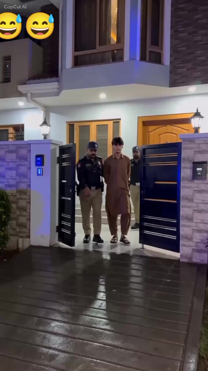 @𝔸 ℍ 𝔸𝕨𝕒𝕟 👑^_^