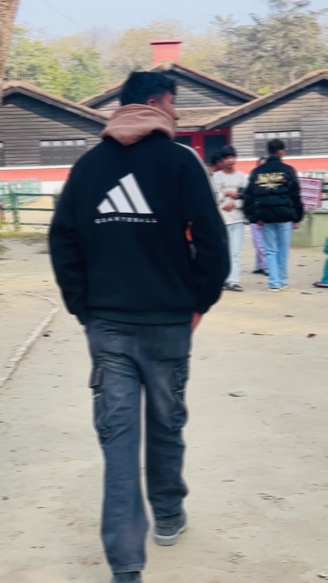 @𝓜𝓻.𝓓𝓪𝓱𝓲𝓽