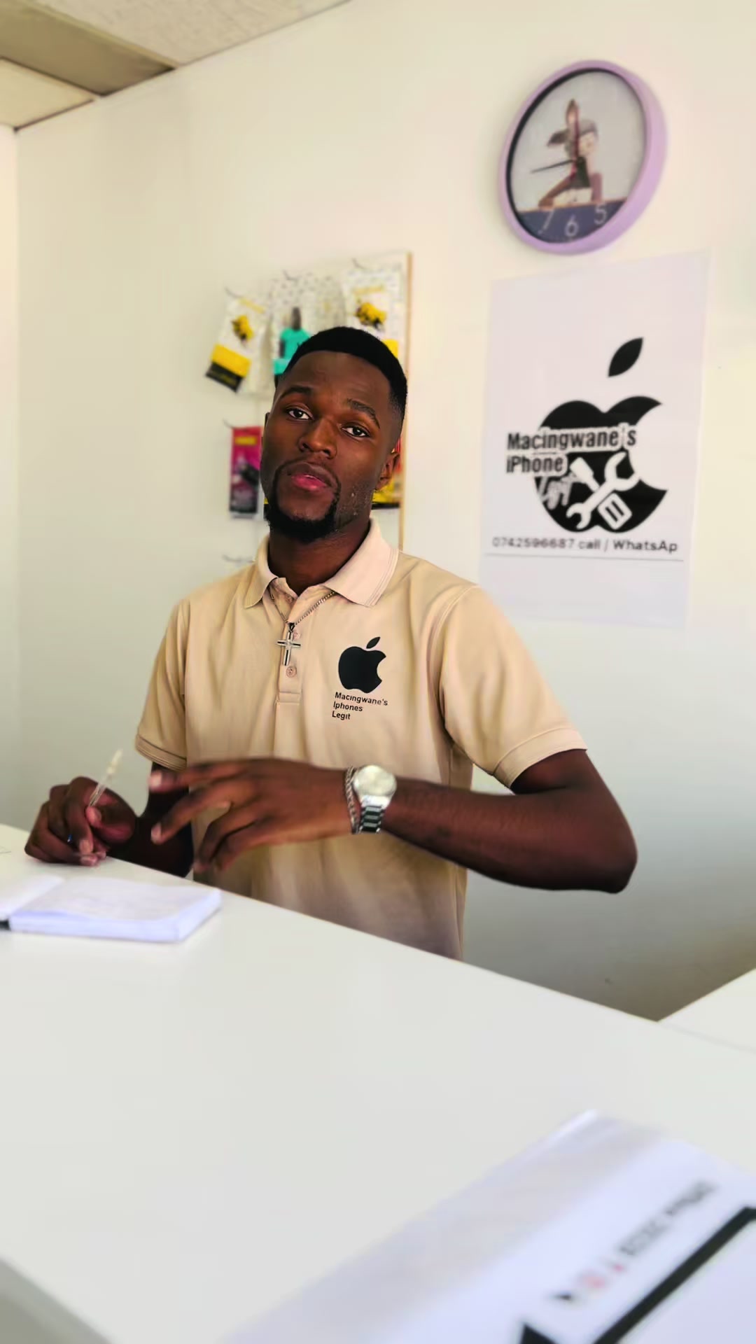 @Macingwane&rsquo;s iPhones Legit