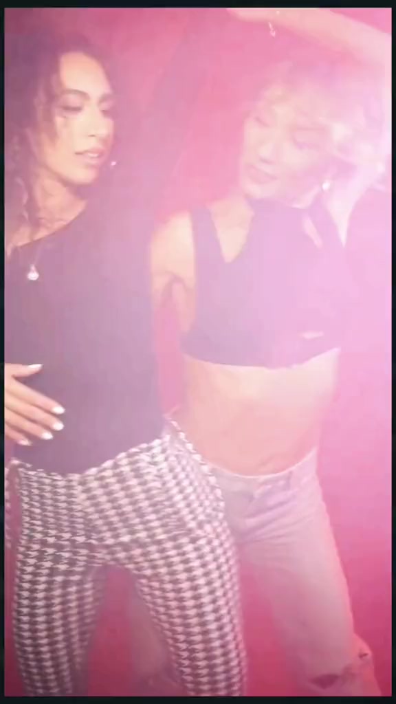 @Carla❤️👑🌍🏳️🌈