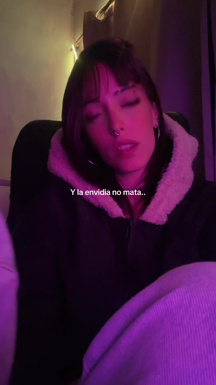 @𝓐𝓷𝓽𝓸𝓷𝓮𝓵𝓵𝓪 🌷