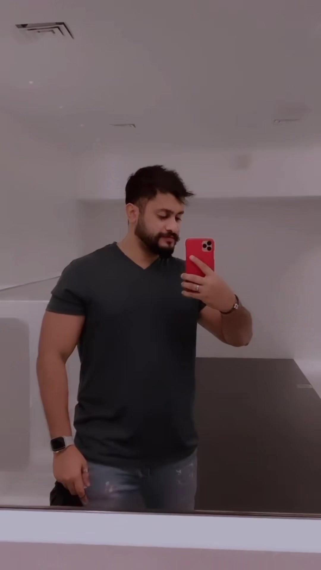 @mr_thabshi