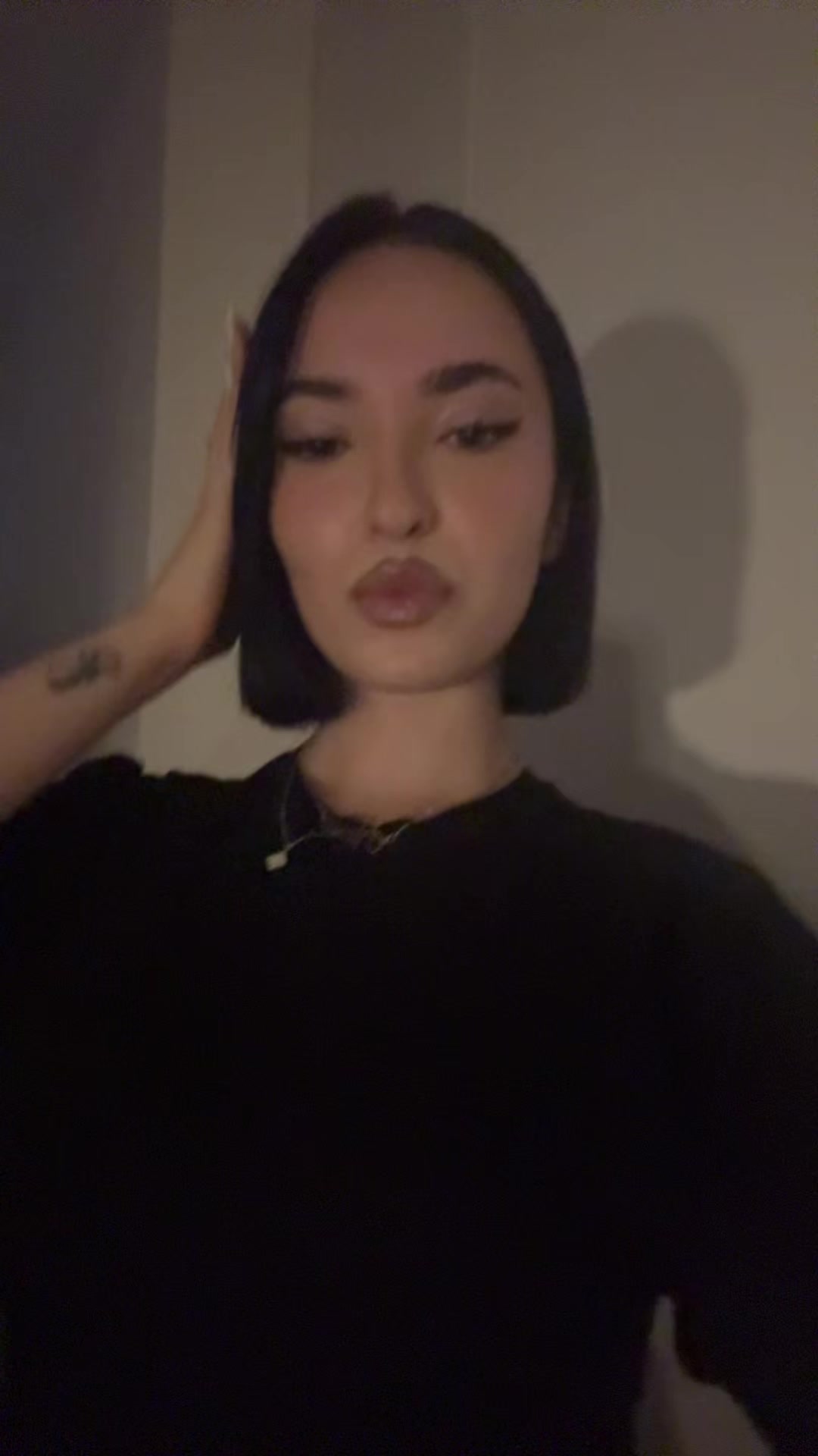 @VH