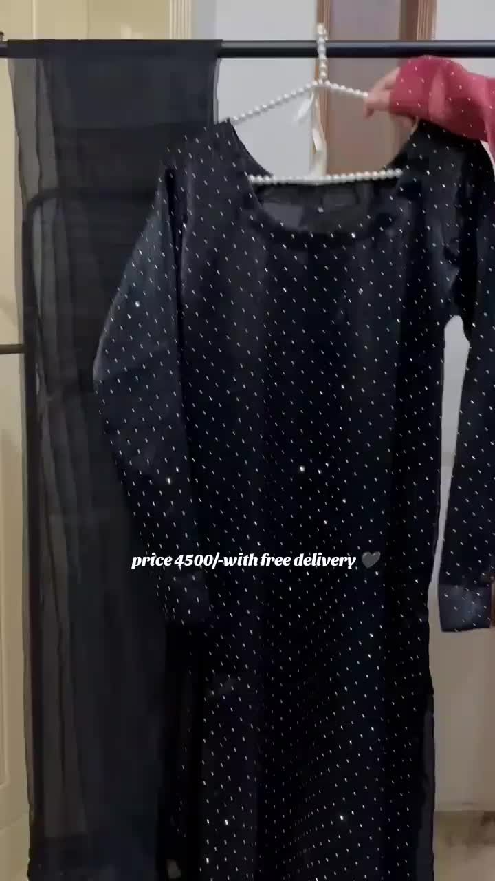 @Ayesha Wardrobe👗