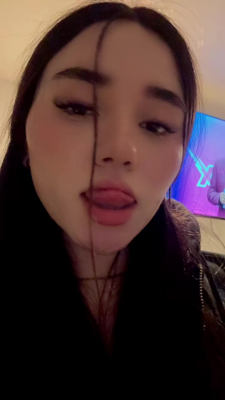 @𝚃𝚑𝚎_𝚐𝚊𝚋𝚜 🍸🎱💄