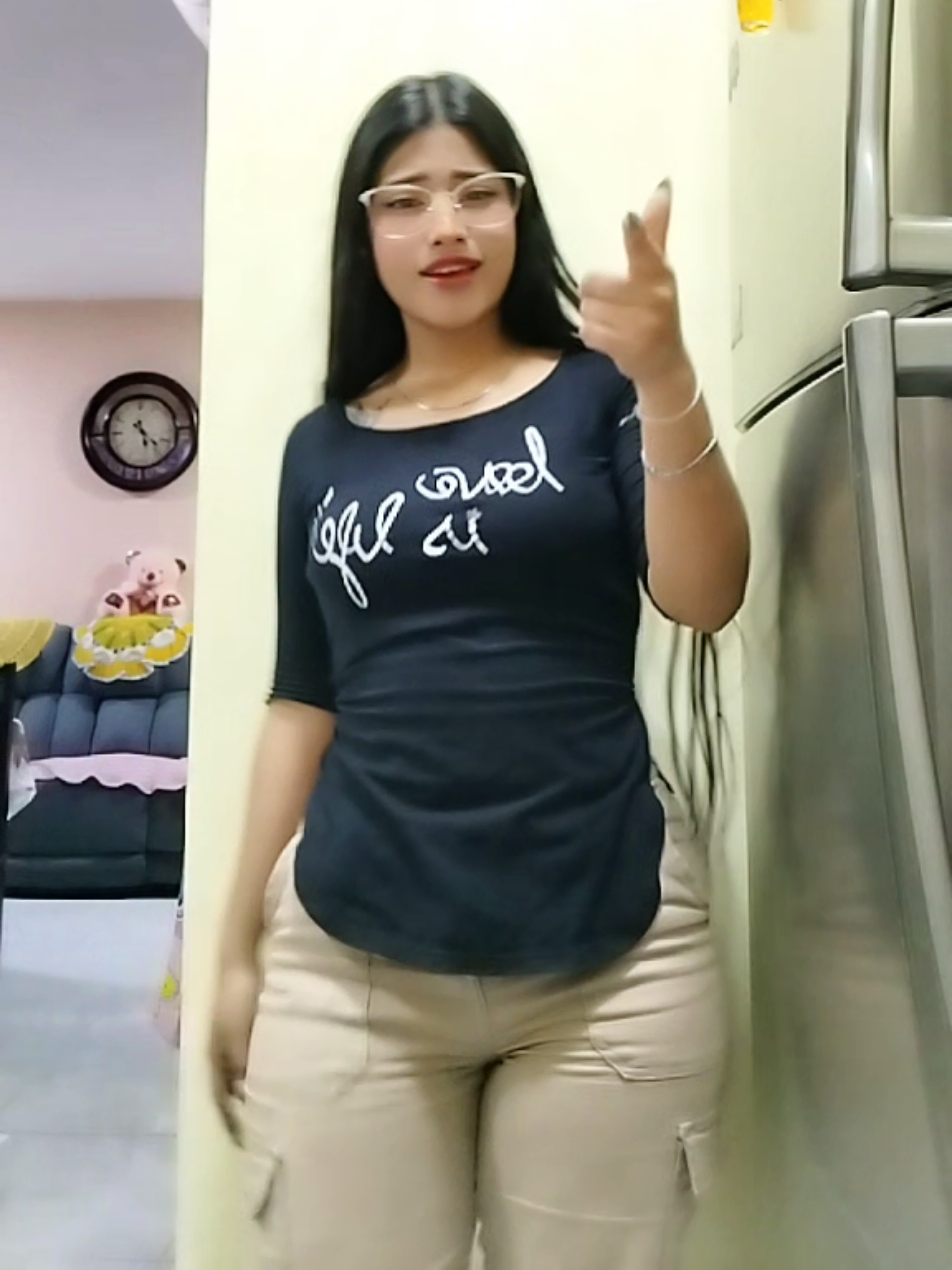 @𝙺𝚎𝚕𝚕𝚢 𝙷𝚎𝚛𝚗&aacute;𝚗𝚍𝚎𝚣