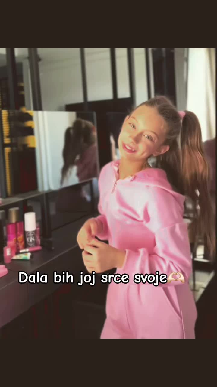 @🧚♀️Noina vila🧚♀️