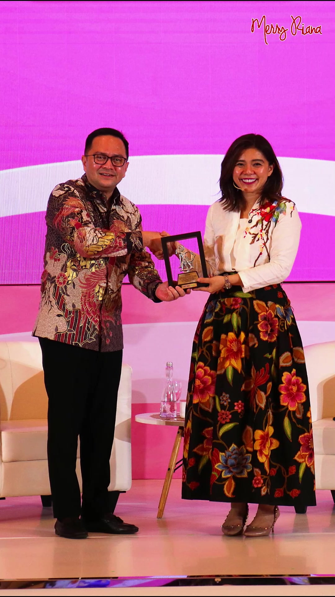 @merryriana