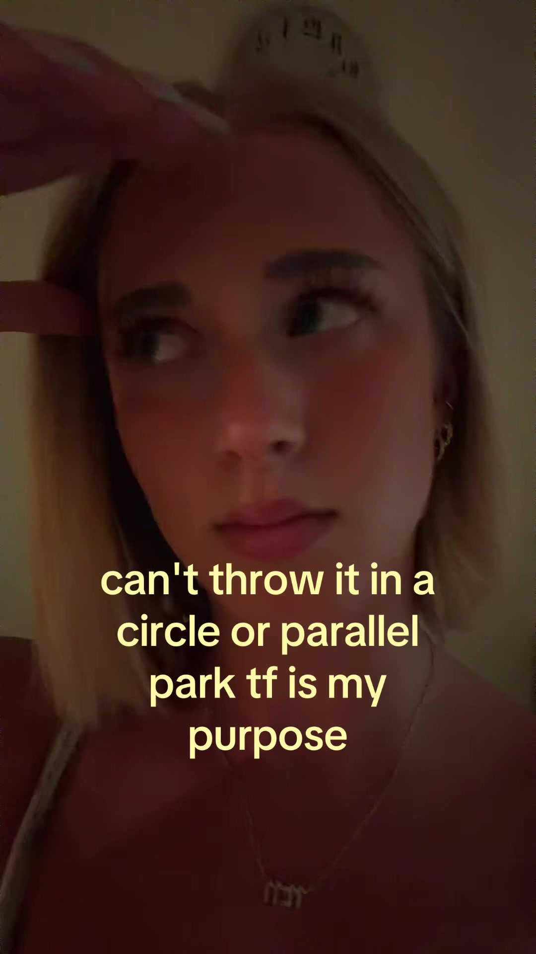 @theelliebarker