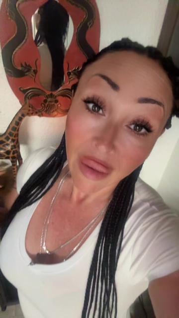@Kiki