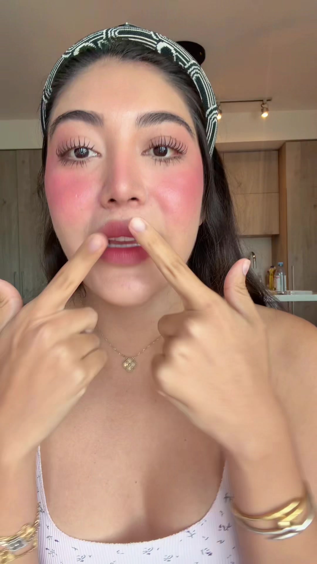 @Diana Fletes Cosmetics