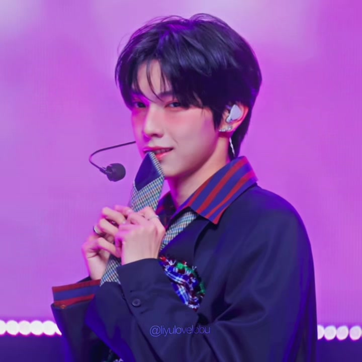 @⋆˚࿔ yna ꫂ&nbsp;ၴႅၴ𝜗𝜚˚⋆
