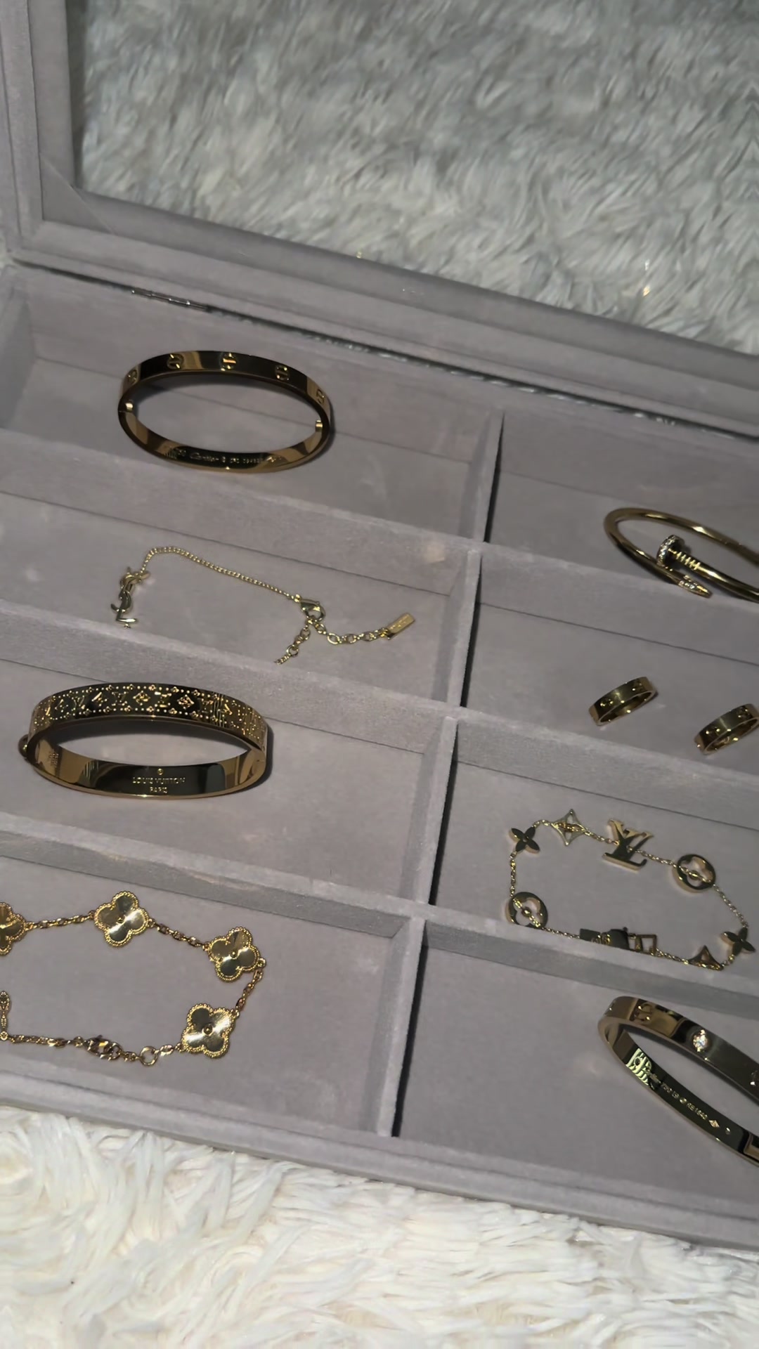 @LuxuryReps