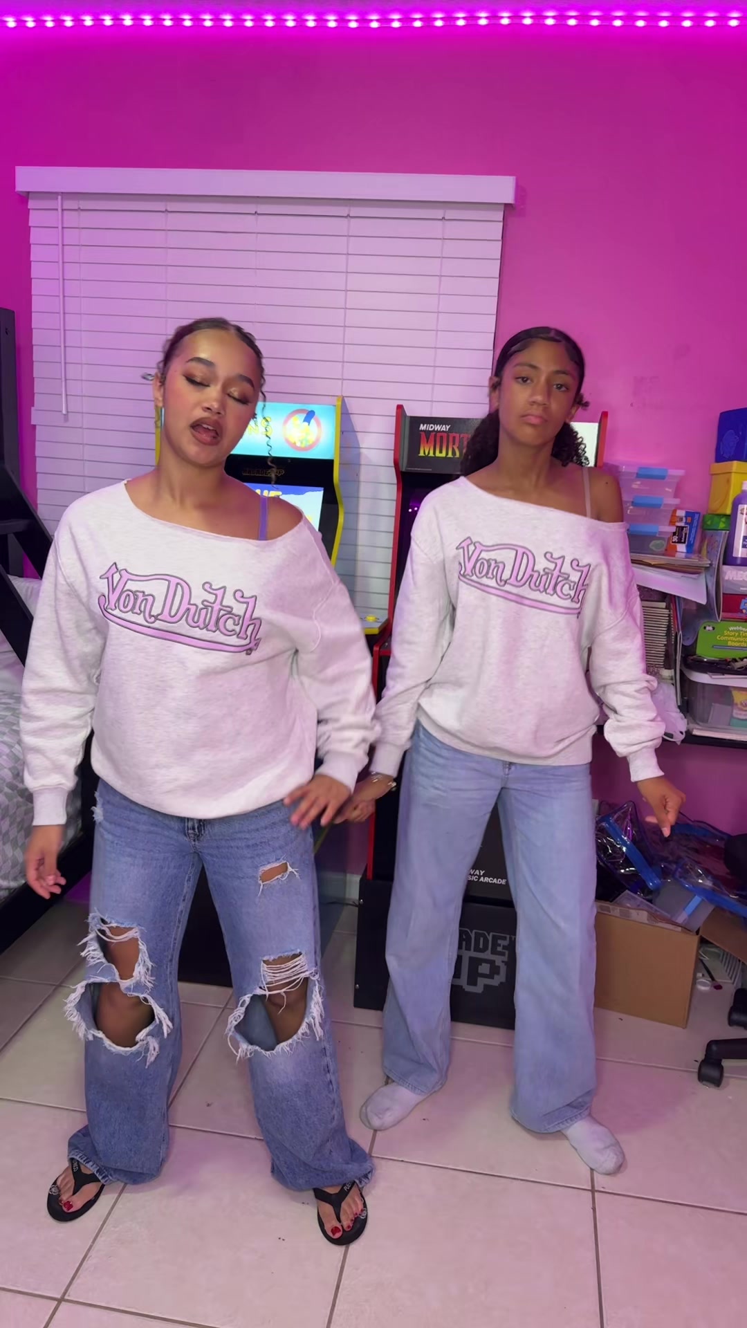 @DemDaddysGirls4