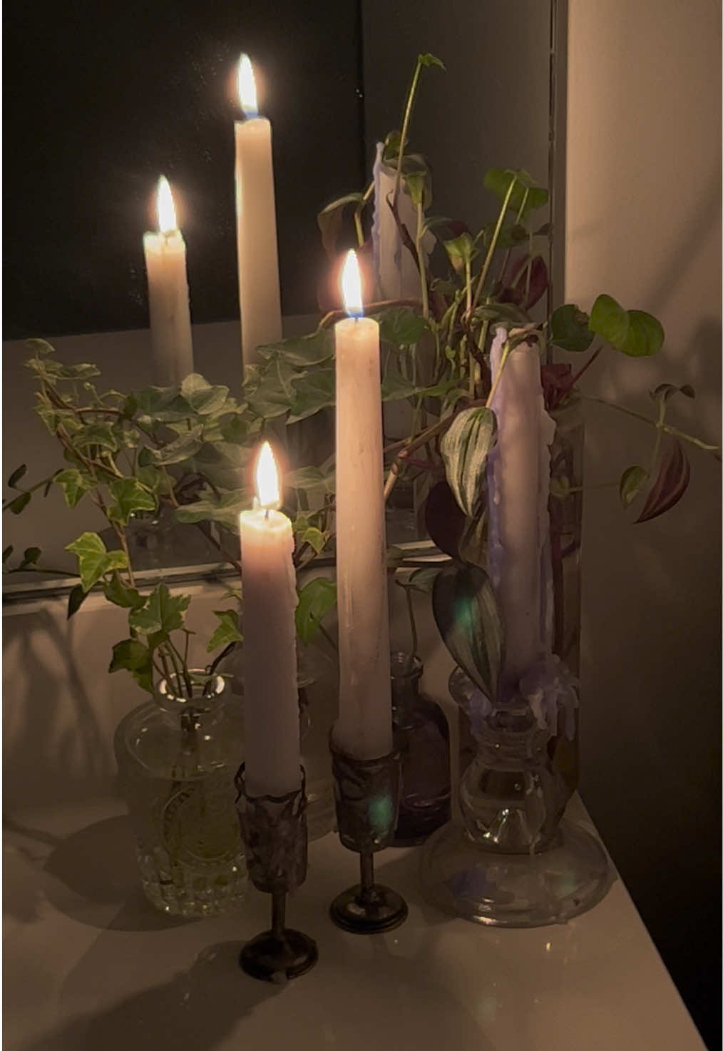 @candlecountess