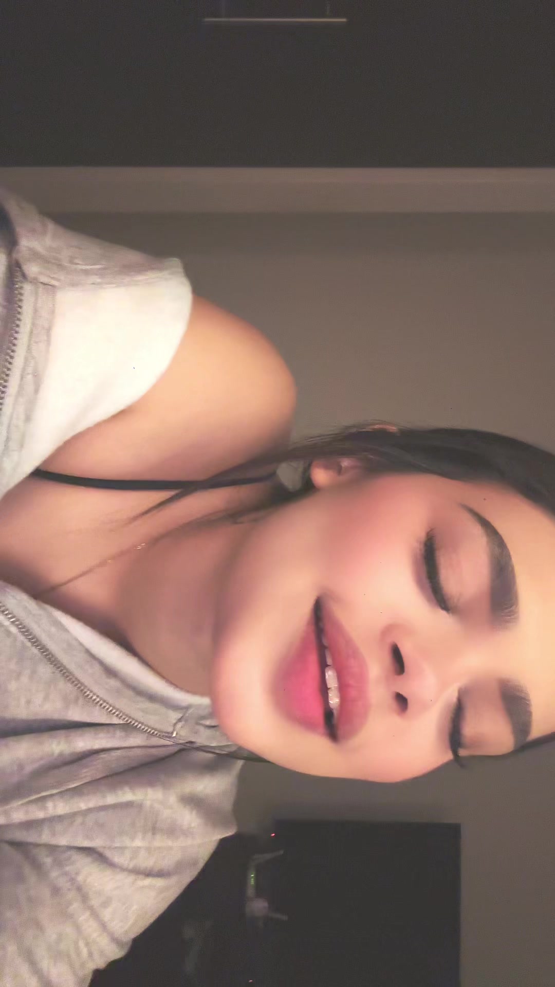@danae_mendo
