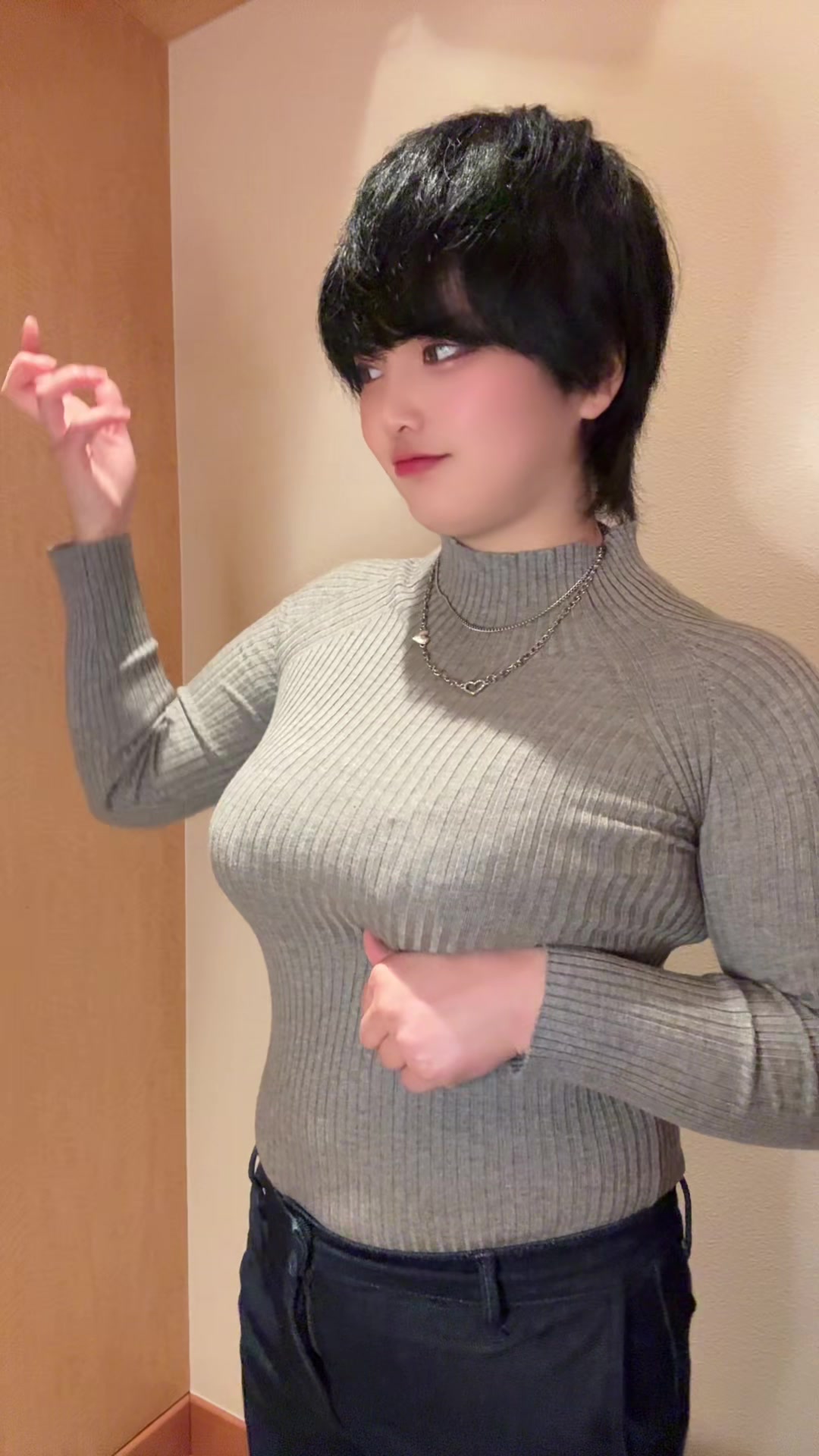 @ボーイッシュみくり🌹🖤