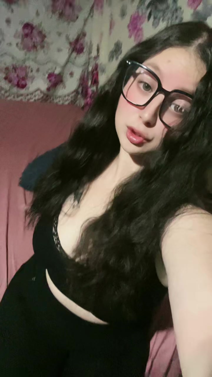 @NAIDELIN🤠🖤