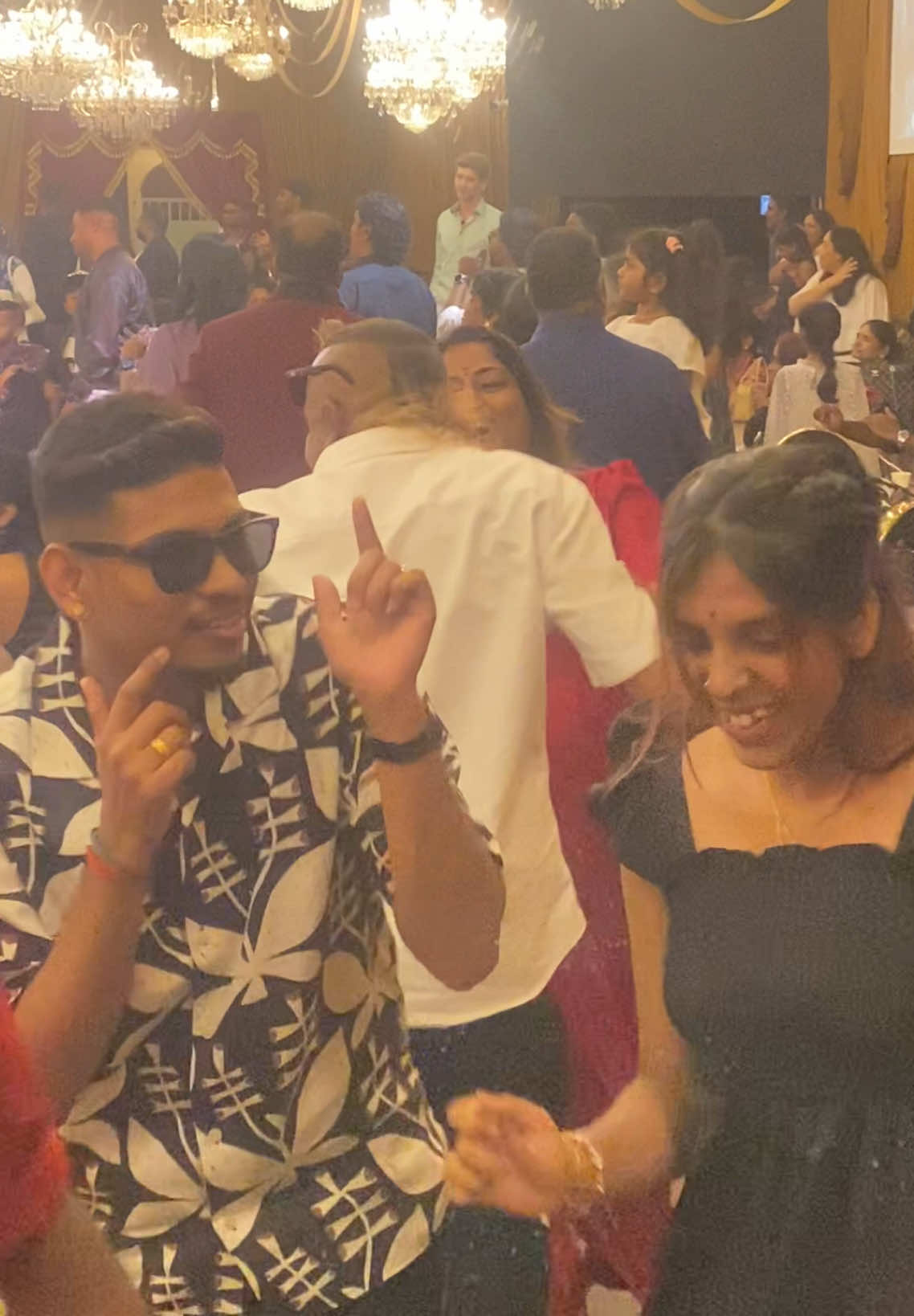 @Vinoth🖤🥵🐊