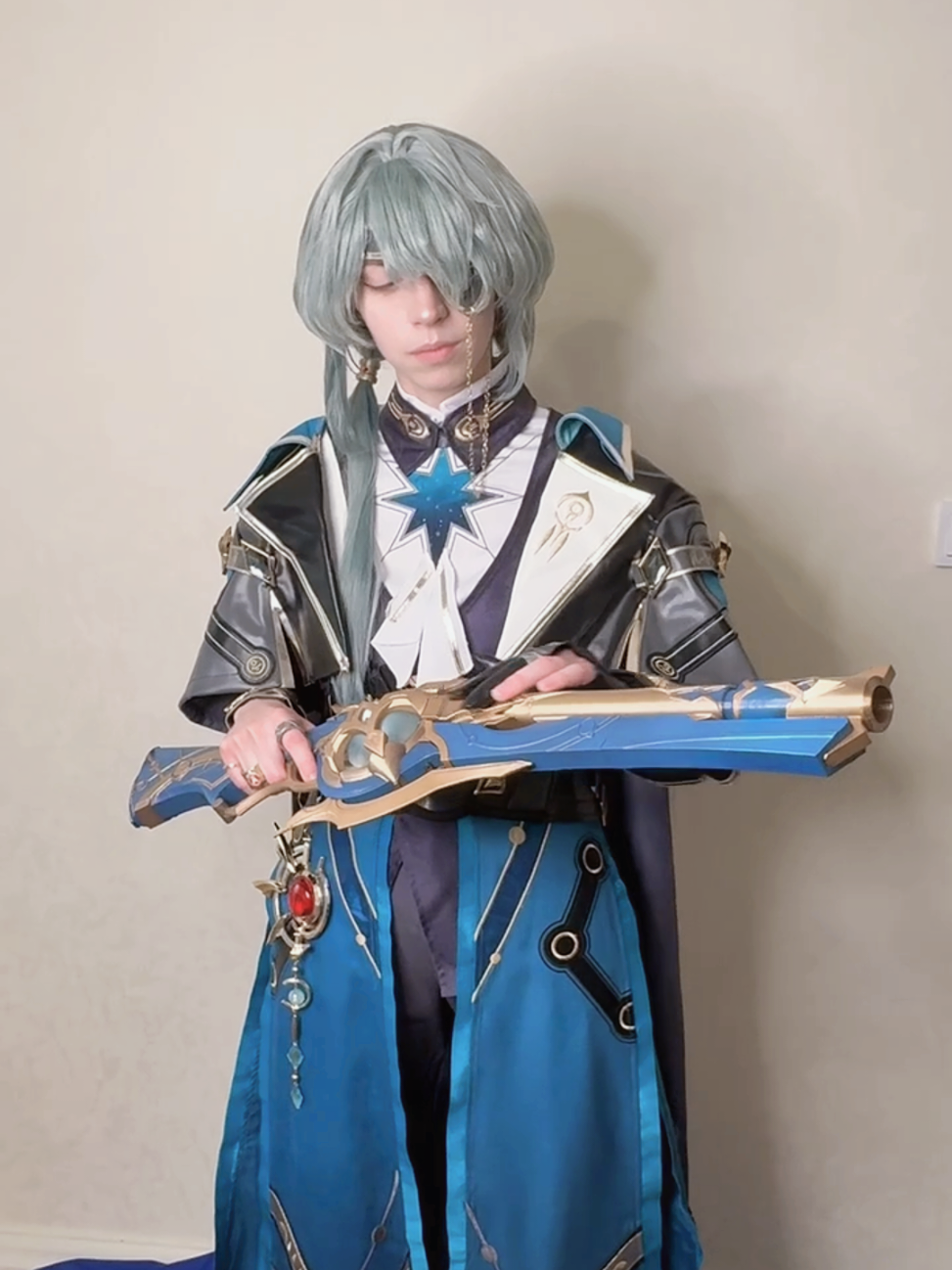 @_cherry.cos_