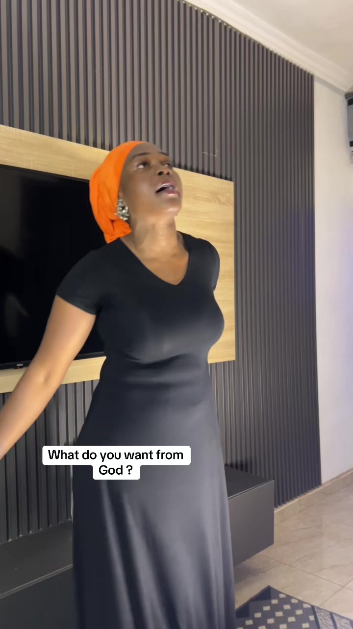 @Annienwamba