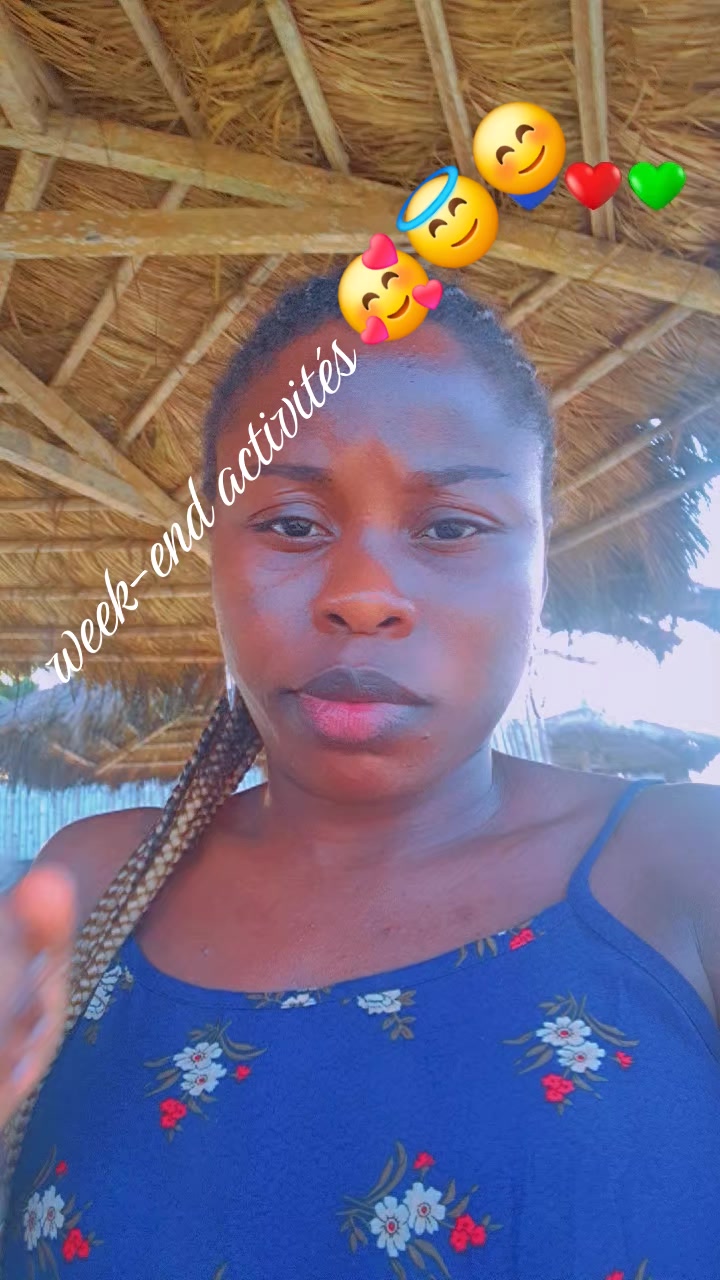@petit 😊mod&egrave;le💋 chic ❤️&zwj;🔥🫦