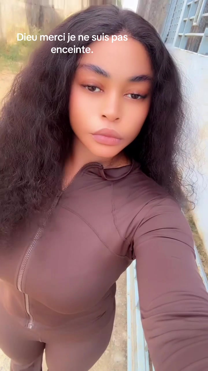 @Manou Mouafo