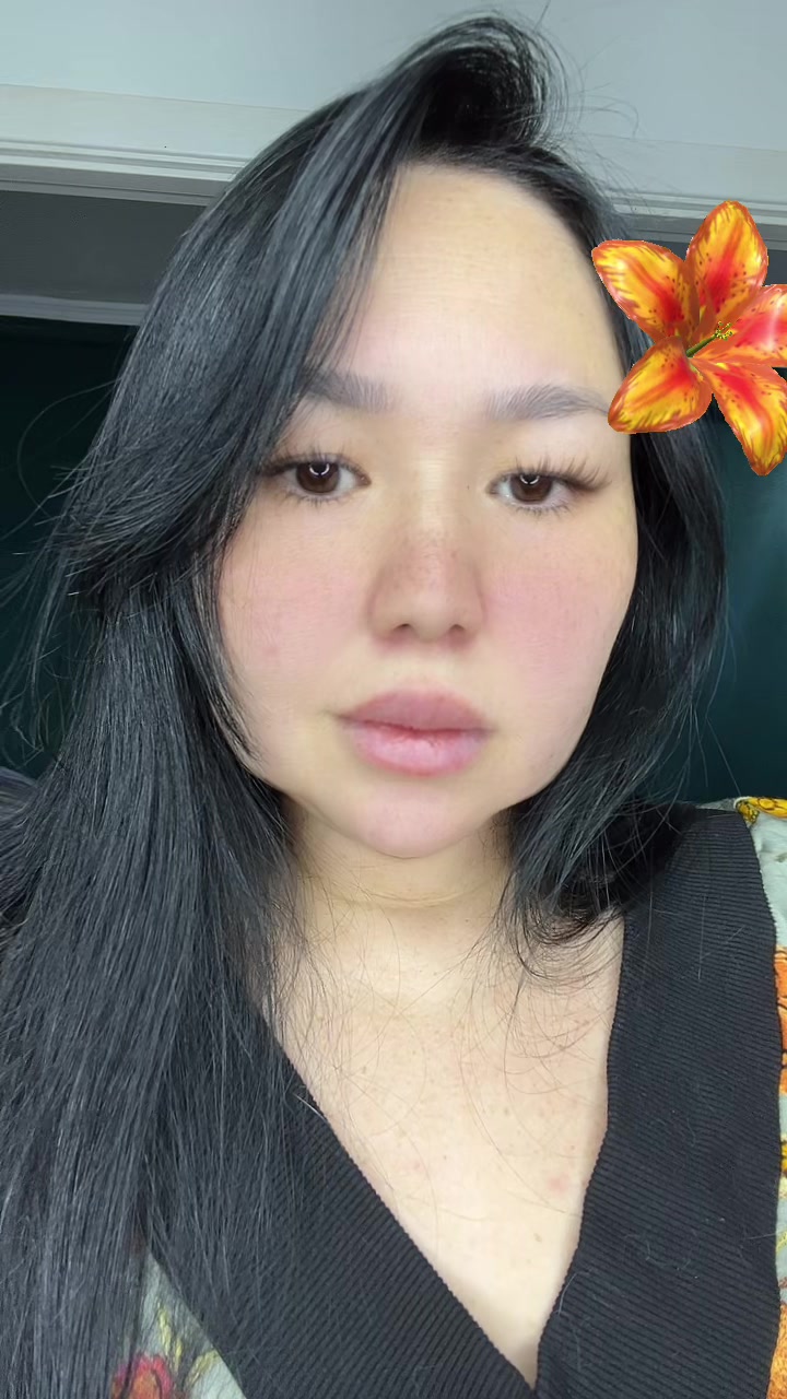 @Demi