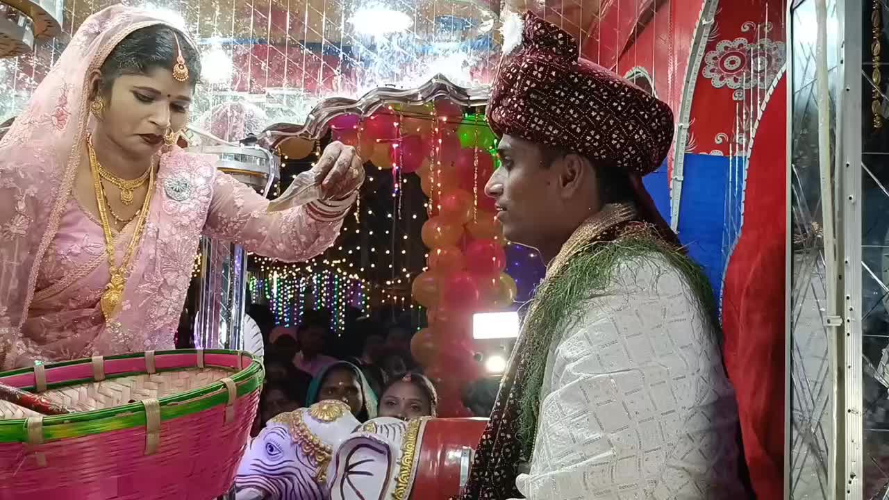 @R❤️R