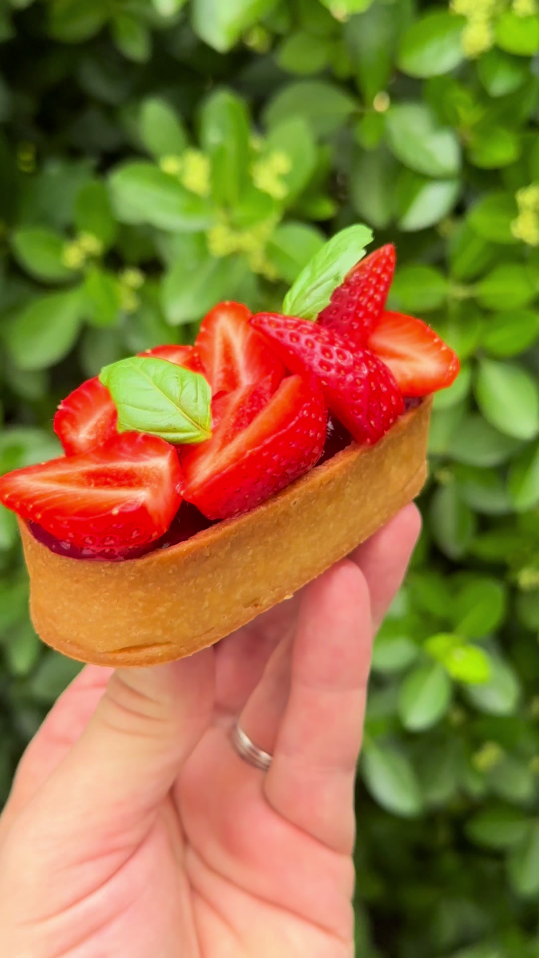 @lapatisserienantaise