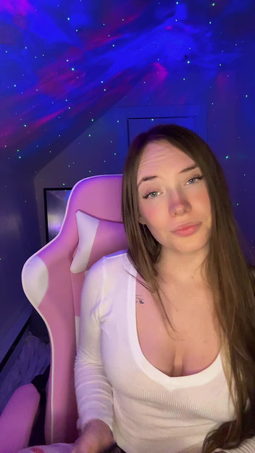 @Alli 🦋🌻🌞