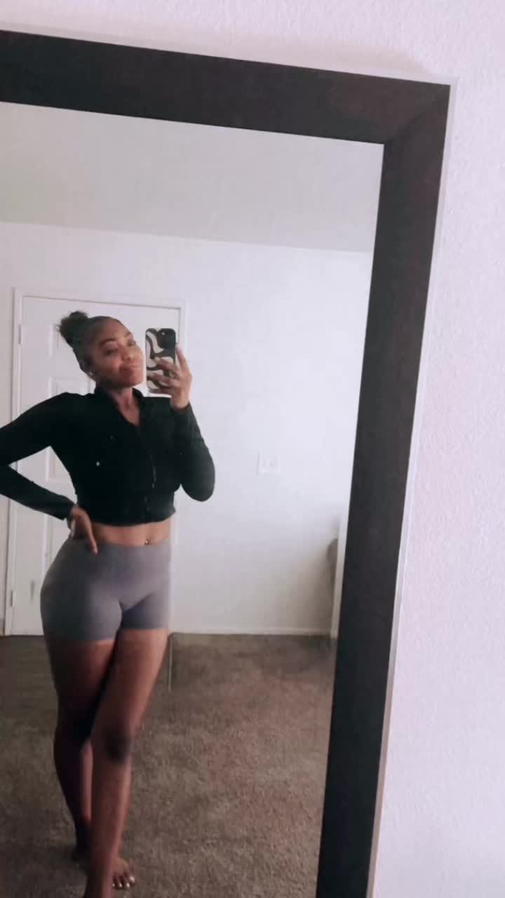 @tallgirltea ✨