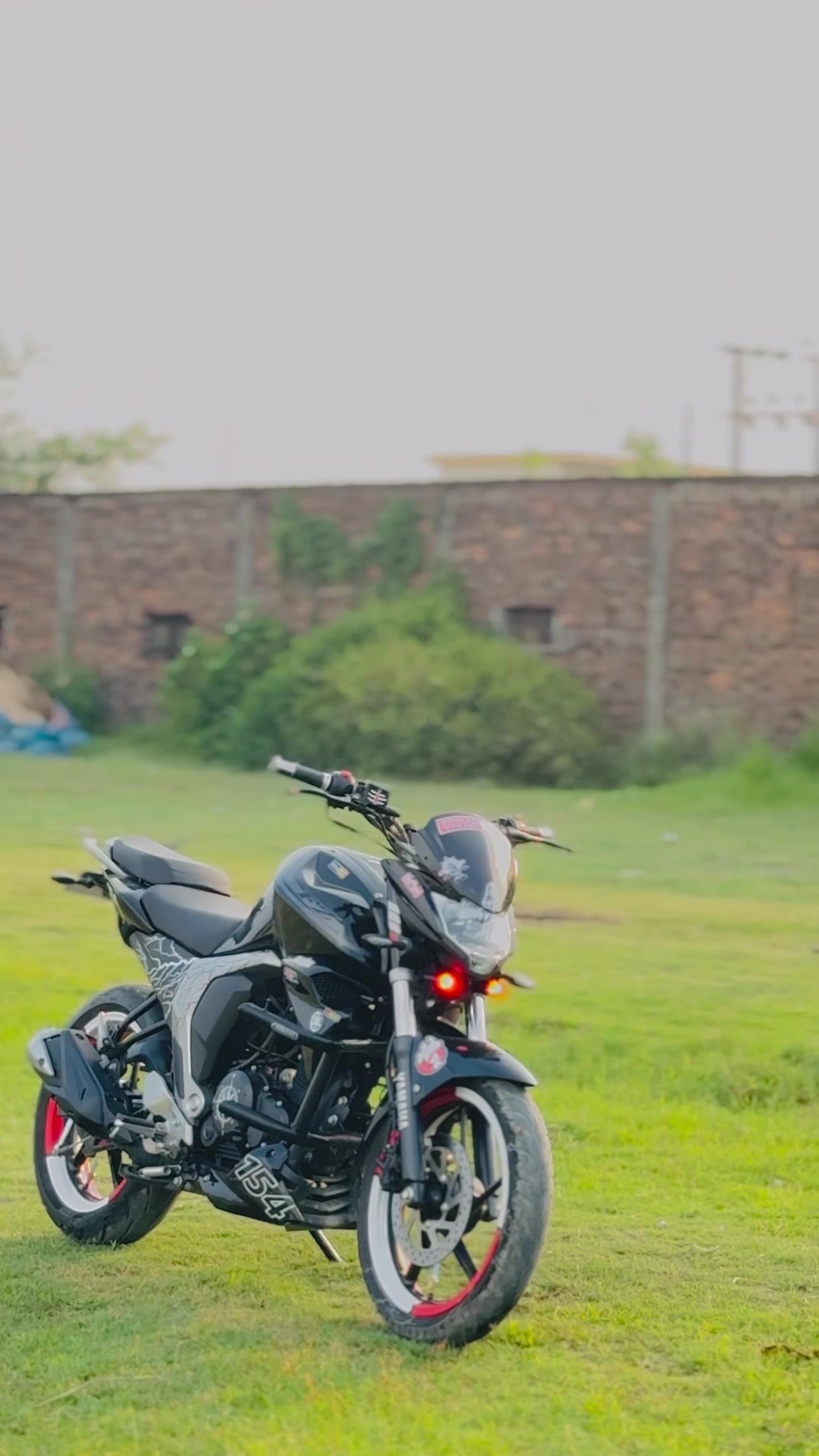@Fz V2 Rider🚀🖤