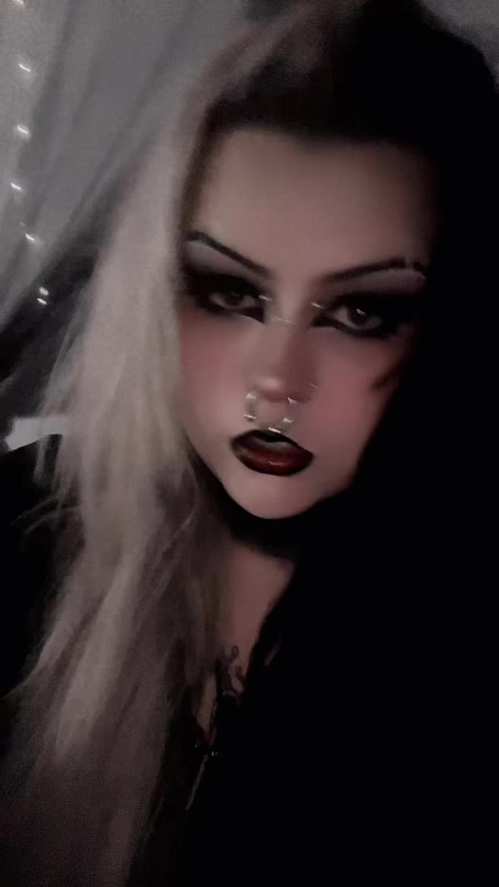 @🗡️Aleena 🗡️