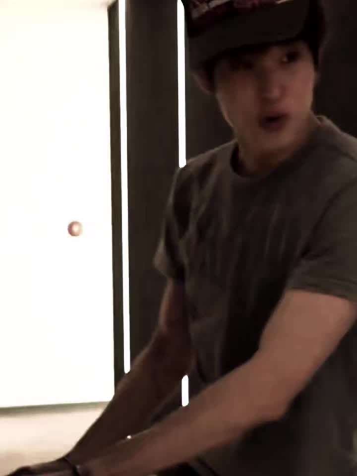 @𝓼 𝓸 𝓱 𝓮 𝓮