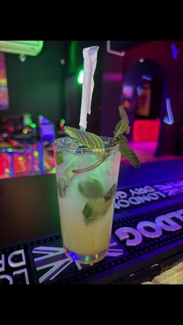 @londonsantaana