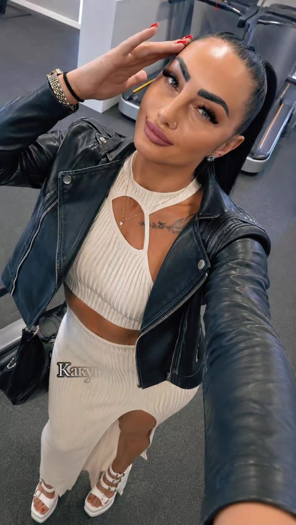 @Lesea🦂👑🦂